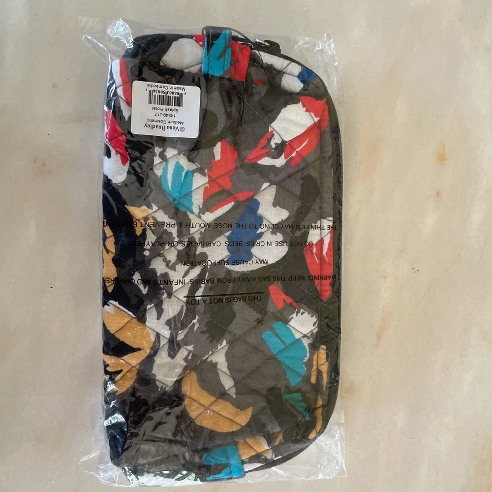 Medium size cosmetic bag